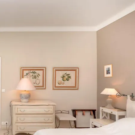 Spacieuse Maison Avec Belle Architecture